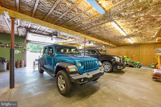 1739 N MIDDLETOWN RD, Glen Mills, PA 19342