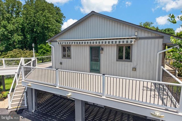 1739 N MIDDLETOWN RD, Glen Mills, PA 19342