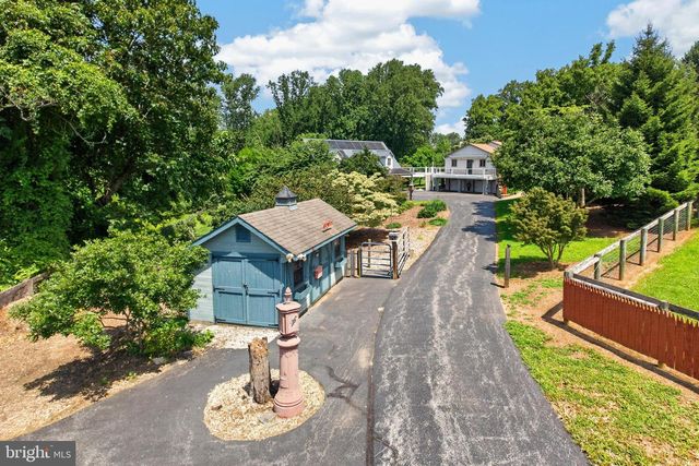 1739 N MIDDLETOWN RD, Glen Mills, PA 19342