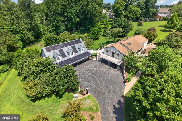 1739 N MIDDLETOWN RD, Glen Mills, PA 19342