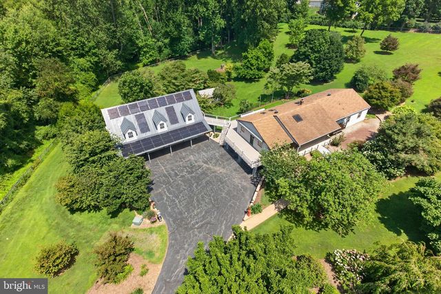 1739 N MIDDLETOWN RD, Glen Mills, PA 19342
