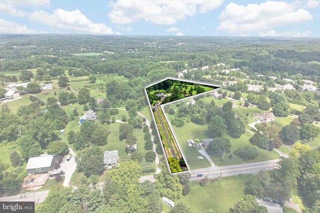 1739 N MIDDLETOWN RD, Glen Mills, PA 19342