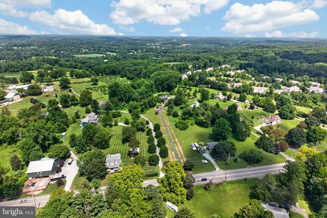 1739 N MIDDLETOWN RD, Glen Mills, PA 19342