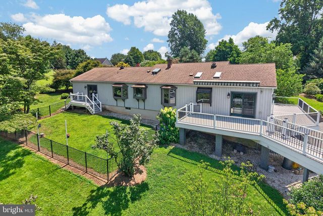 1739 N MIDDLETOWN RD, Glen Mills, PA 19342