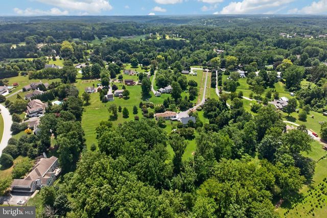1739 N MIDDLETOWN RD, Glen Mills, PA 19342