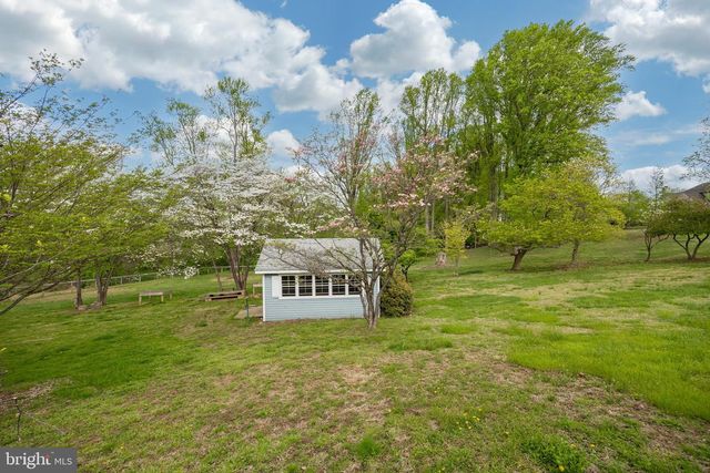 1739 N MIDDLETOWN RD, Glen Mills, PA 19342