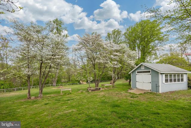 1739 N MIDDLETOWN RD, Glen Mills, PA 19342