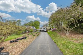 1739 N MIDDLETOWN RD, Glen Mills, PA 19342
