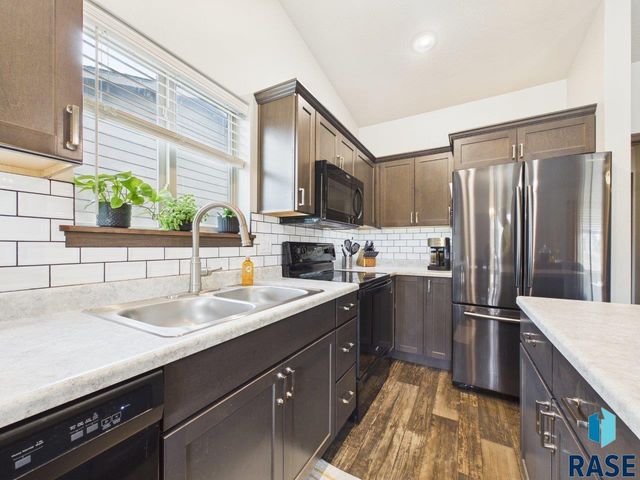 6632 W Amber St Street, Sioux Falls, SD 57107