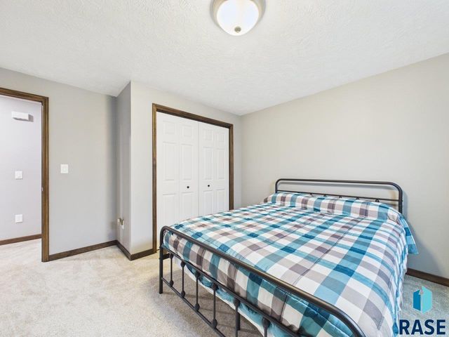 6632 W Amber St Street, Sioux Falls, SD 57107