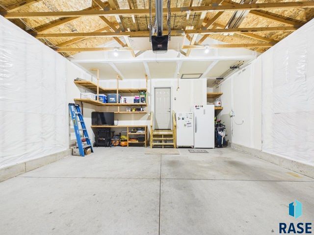 6632 W Amber St Street, Sioux Falls, SD 57107