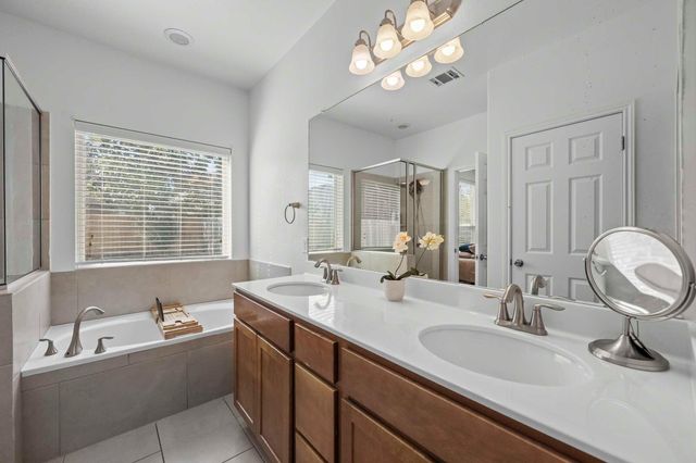 1909 Gabrielles WAY, Manchaca, TX 78652