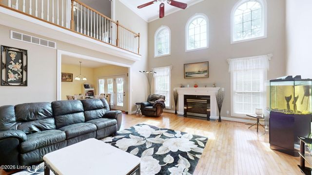 3416 Tucker Wood Ln, Louisville, KY 40299