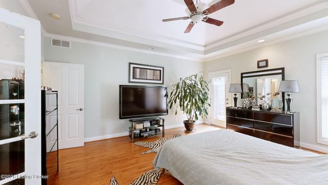 3416 Tucker Wood Ln, Louisville, KY 40299