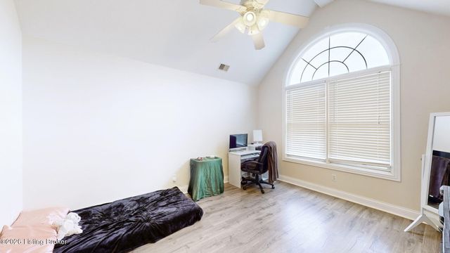 3416 Tucker Wood Ln, Louisville, KY 40299