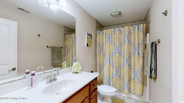 3416 Tucker Wood Ln, Louisville, KY 40299