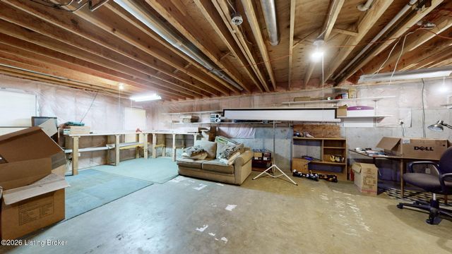 3416 Tucker Wood Ln, Louisville, KY 40299
