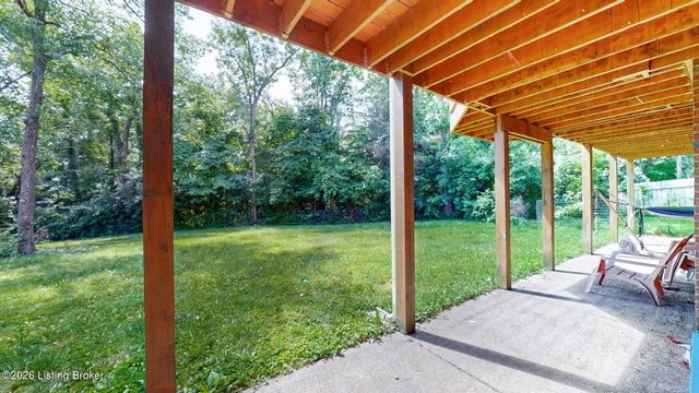 3416 Tucker Wood Ln, Louisville, KY 40299