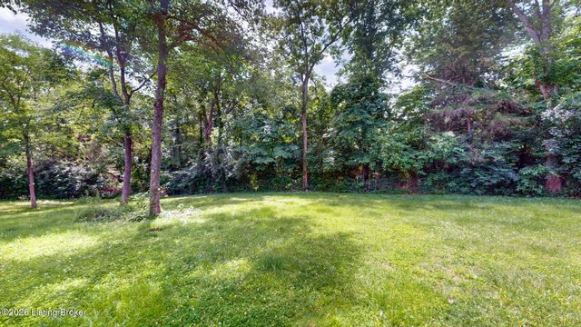3416 Tucker Wood Ln, Louisville, KY 40299