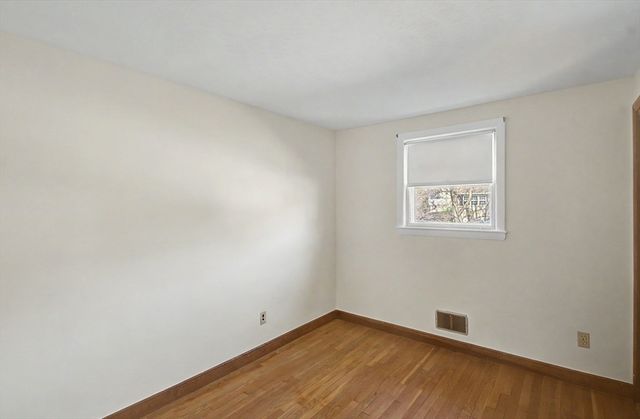 29 Greenleaf Cir, Framingham, MA 01701