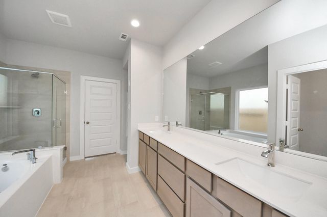 11802 Royal Willow Lane, Houston, TX 77066