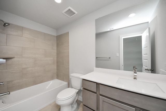 11802 Royal Willow Lane, Houston, TX 77066