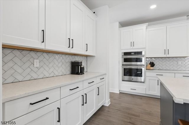 61 Village Dr, Montgomery Twp., NJ 08558