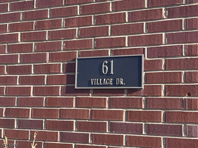 61 Village Dr, Montgomery Twp., NJ 08558