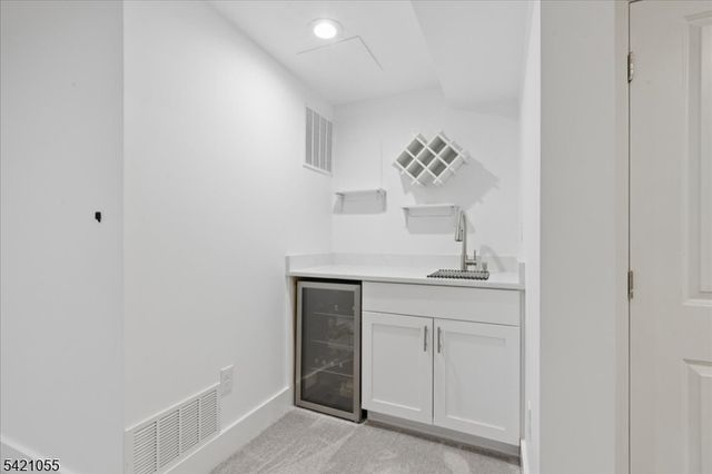 61 Village Dr, Montgomery Twp., NJ 08558