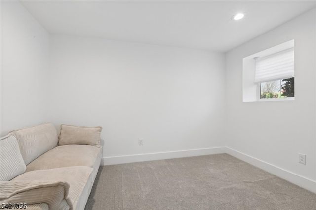 61 Village Dr, Montgomery Twp., NJ 08558