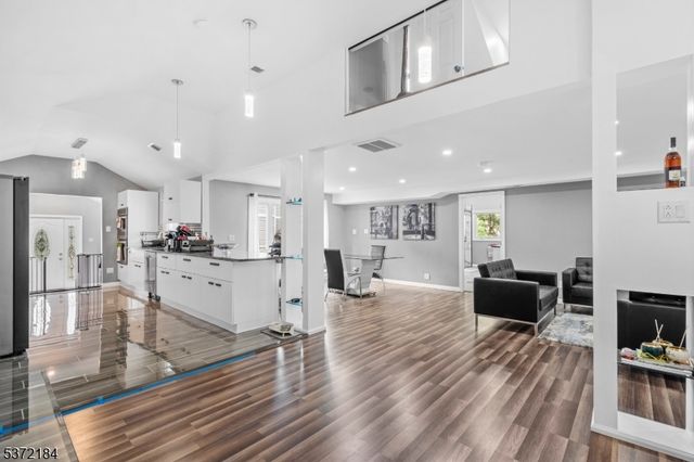6 Kates Tract, Mount Holly Twp., NJ 08060