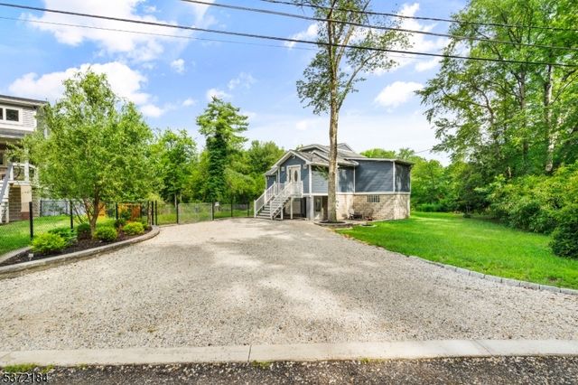 6 Kates Tract, Mount Holly Twp., NJ 08060