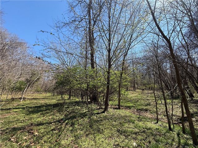 14552 Highland Church Road, Fayetteville, AR 72704