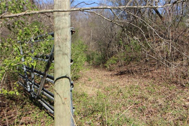 14552 Highland Church Road, Fayetteville, AR 72704