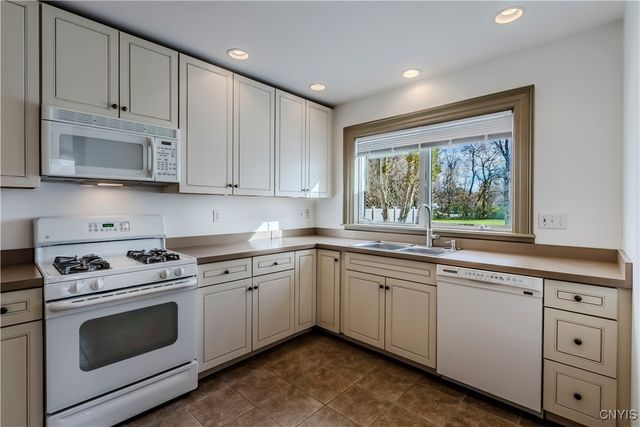 101 Sanger Avenue, Sangerfield, NY 13480