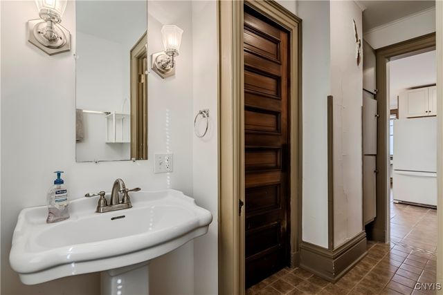 101 Sanger Avenue, Sangerfield, NY 13480