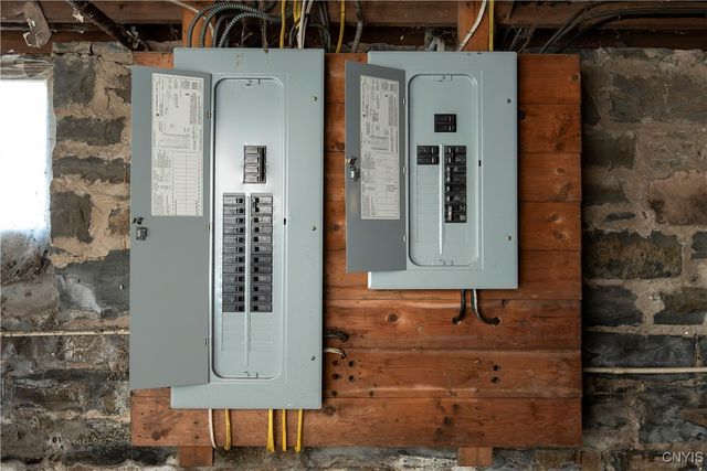 101 Sanger Avenue, Sangerfield, NY 13480