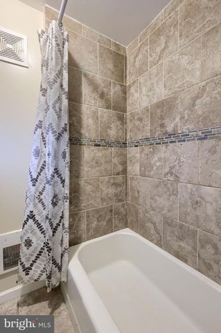 518 CHAPEL TC, Reading, PA 19602
