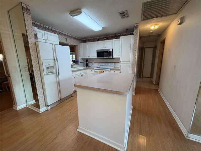 2723 W OSBORNE AVENUE, Tampa, FL 33614