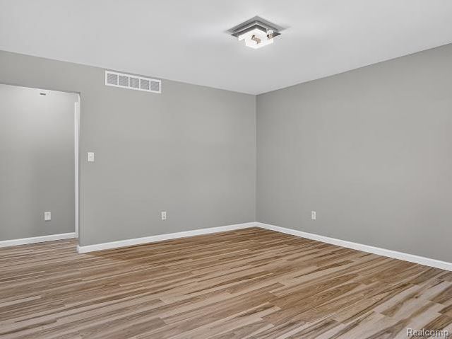 8564 Windsor Court, Ypsilanti, MI 48198