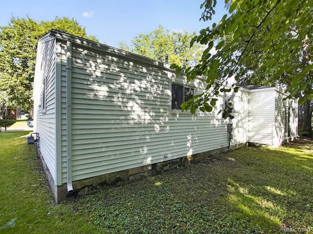 8564 Windsor Court, Ypsilanti, MI 48198