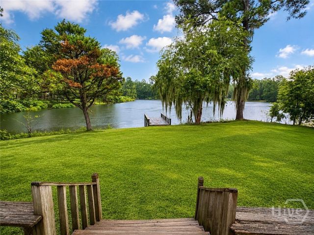 91 Holly Circle, Midway, GA 31320