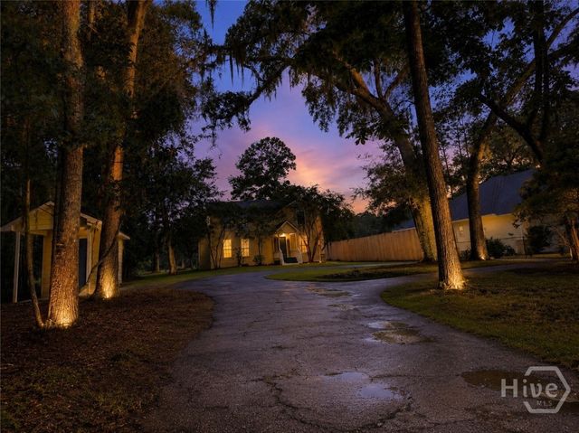 91 Holly Circle, Midway, GA 31320