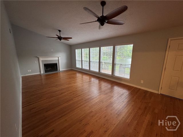 91 Holly Circle, Midway, GA 31320