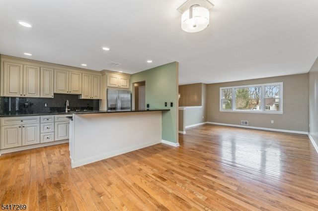 87 Lynnfield Ter, Lopatcong Twp., NJ 08865