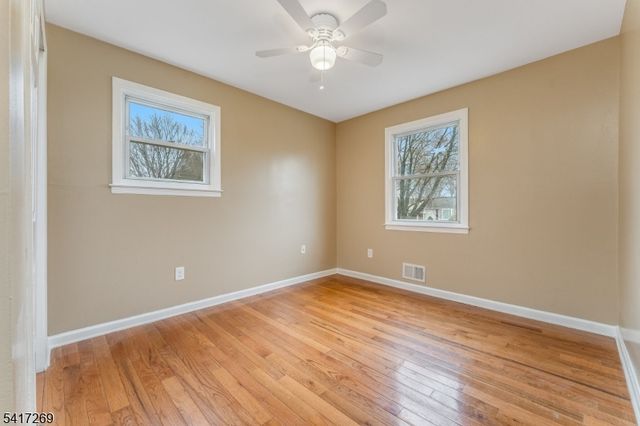 87 Lynnfield Ter, Lopatcong Twp., NJ 08865