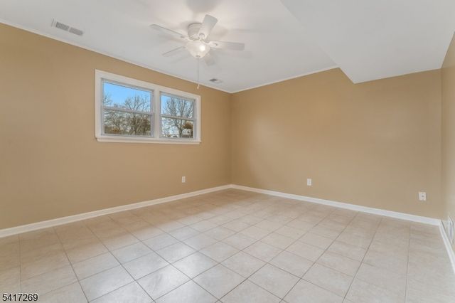 87 Lynnfield Ter, Lopatcong Twp., NJ 08865