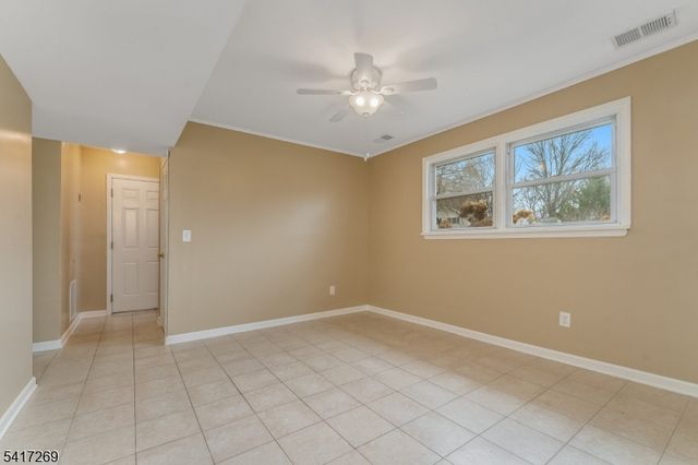 87 Lynnfield Ter, Lopatcong Twp., NJ 08865