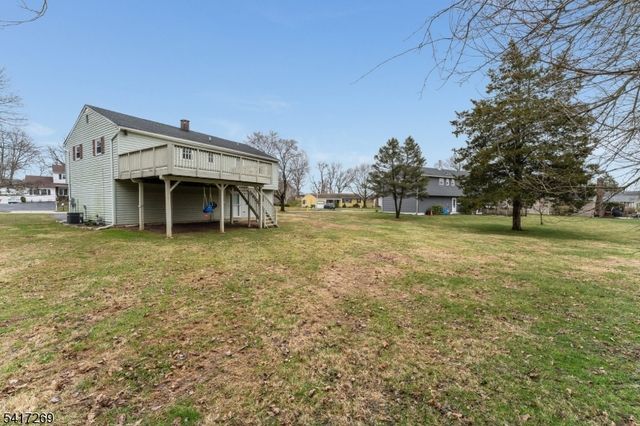 87 Lynnfield Ter, Lopatcong Twp., NJ 08865