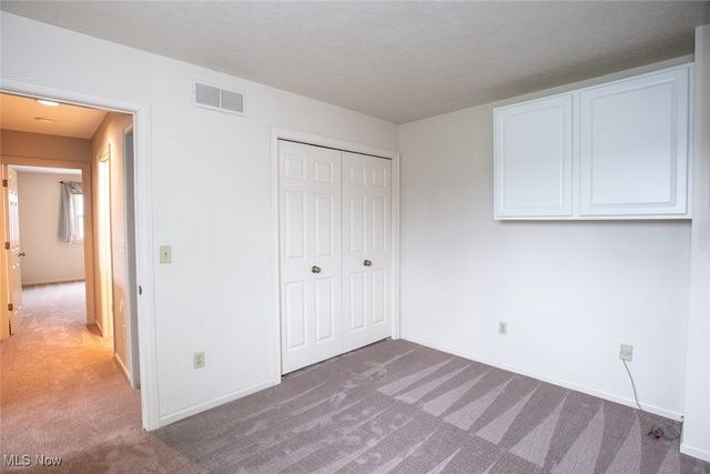 1360 Old Mill Path, Broadview Heights, OH 44147